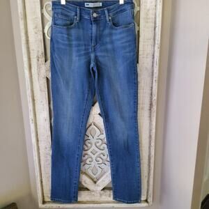 Levi's Women's Mid Rise Skinny Denim Jeans
